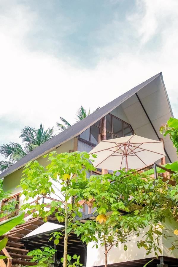 Satya Boutique Resort & Spa Vijay Nagar Beach エクステリア 写真